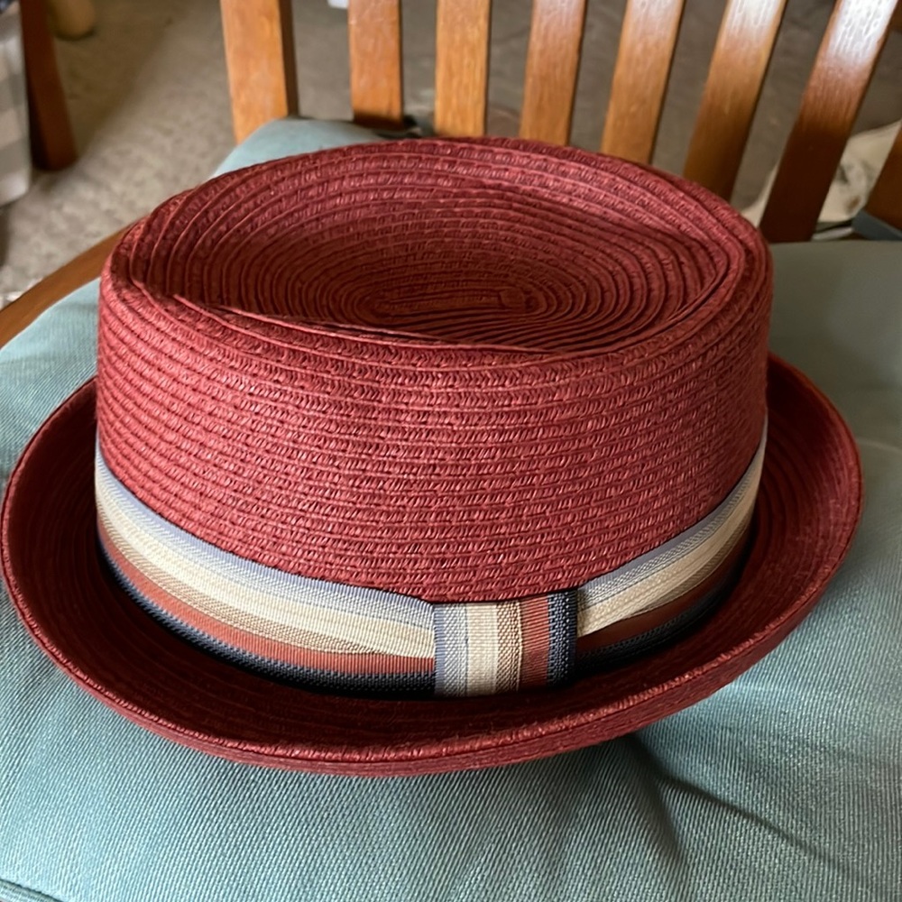 Women’s Hats In The Belfry pork pie woven hat. Size small. Great condition!